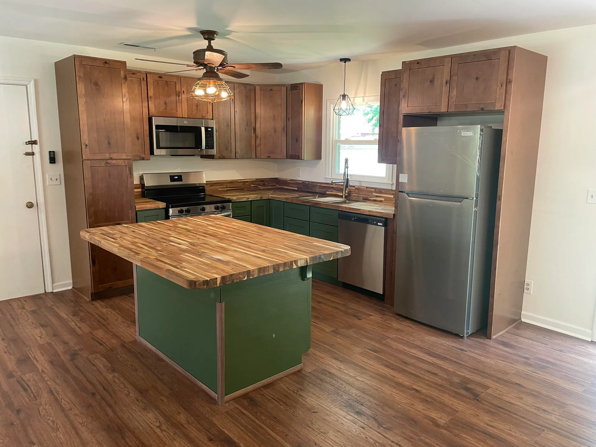 Property image 4 at 2 Clarksville Lane, Goose Creek, SC 29445