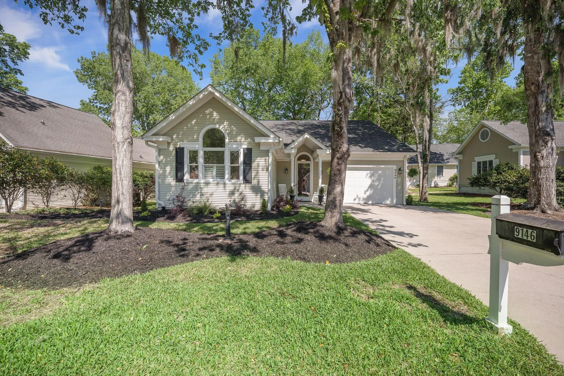 Elms of Charleston, North Charleston Community