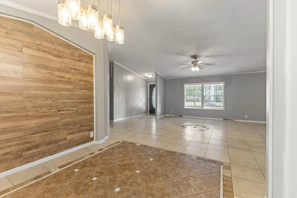 Property image 5 at 250 W Medina Street, Summerville, SC 29483