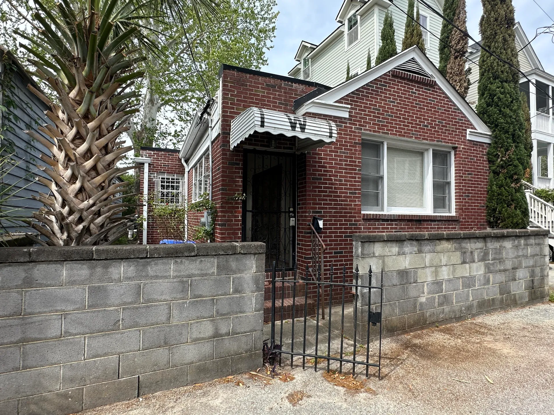 Westside, Charleston Community
