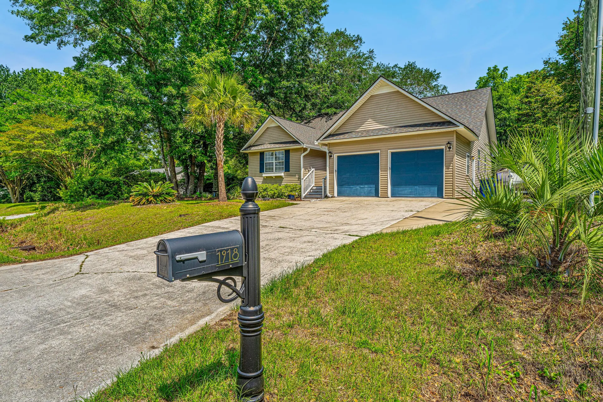 Property image 2 at 1918 Piper Drive, Charleston, SC 29407