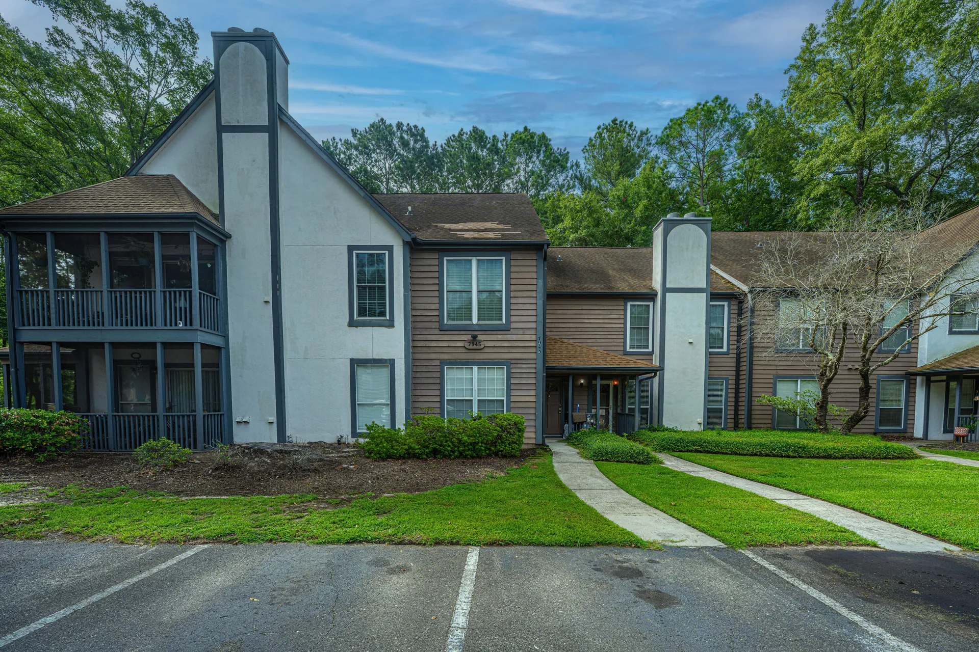 7945 Edgebrook Circle Unit G