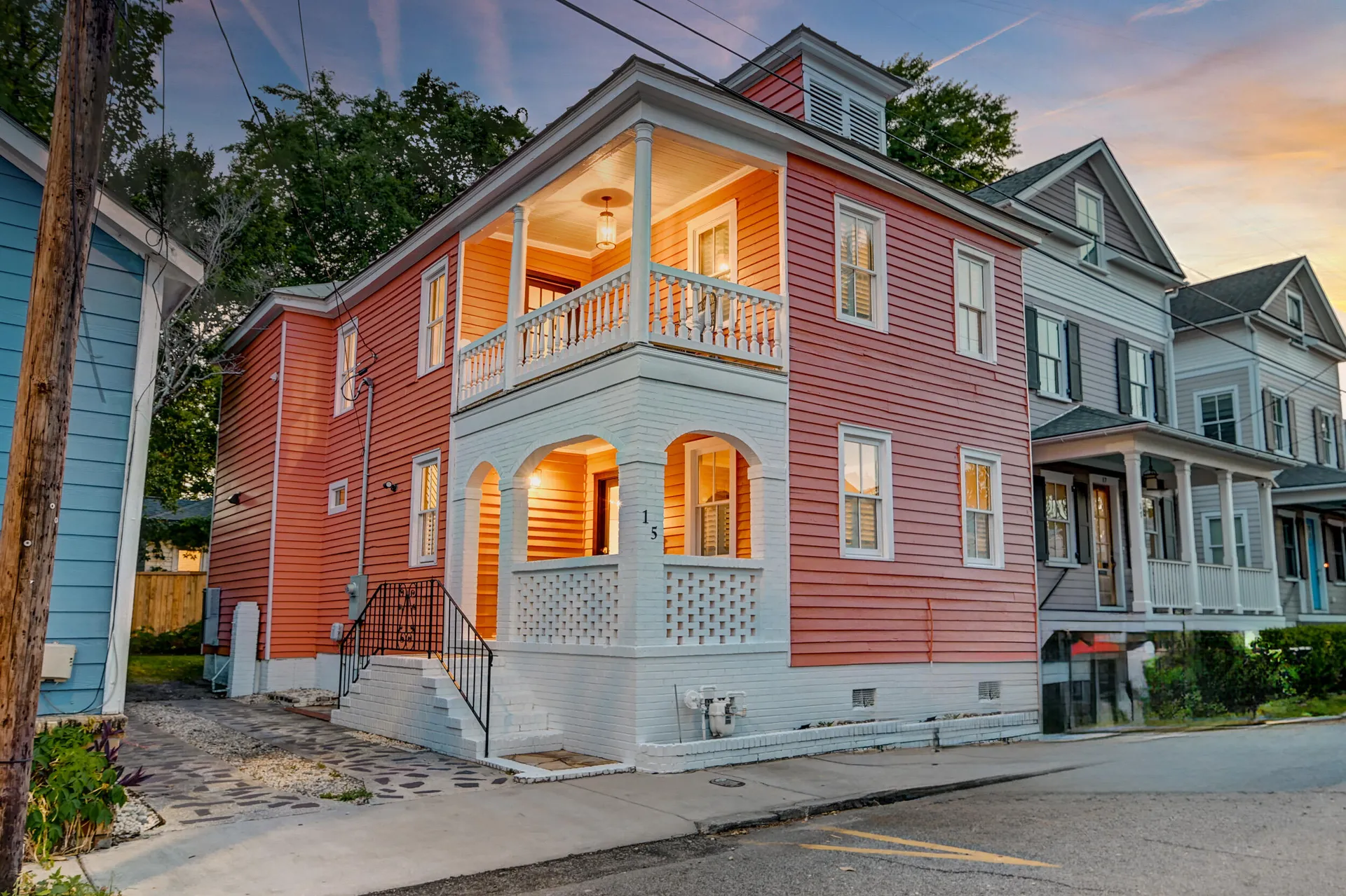 15 Dewey Street