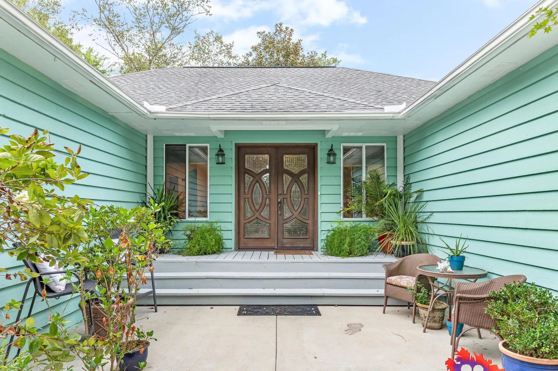 Property image 2 at 811 Law Lane, Mount Pleasant, SC 29464
