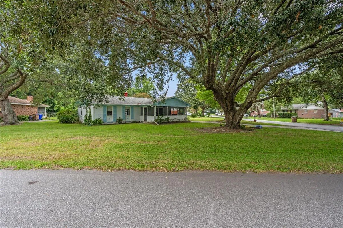 Property image 2 at 1147 Lighthouse Boulevard, Charleston, SC 29412