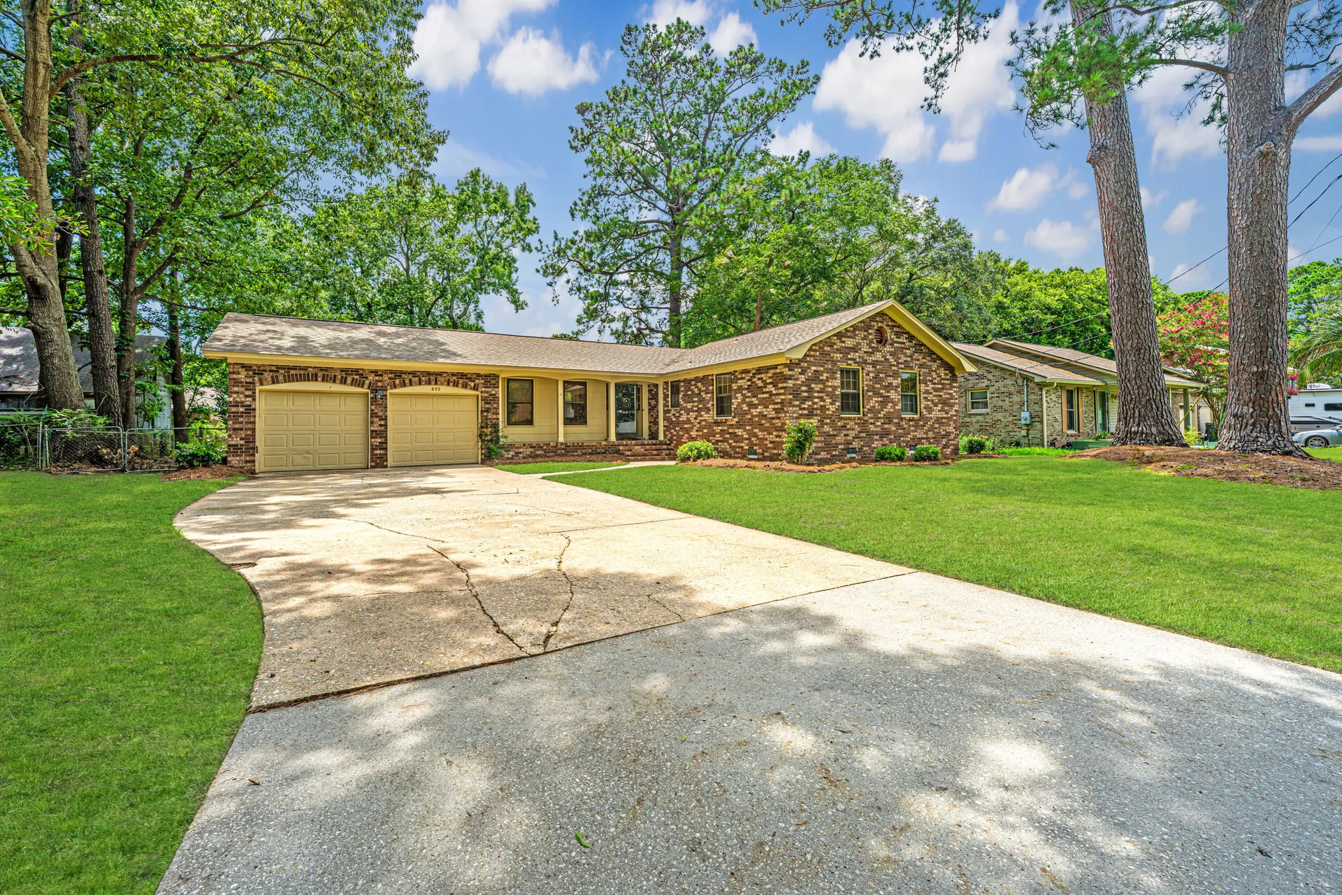 Property image 2 at 899 Melrose Drive, Charleston, SC 29414