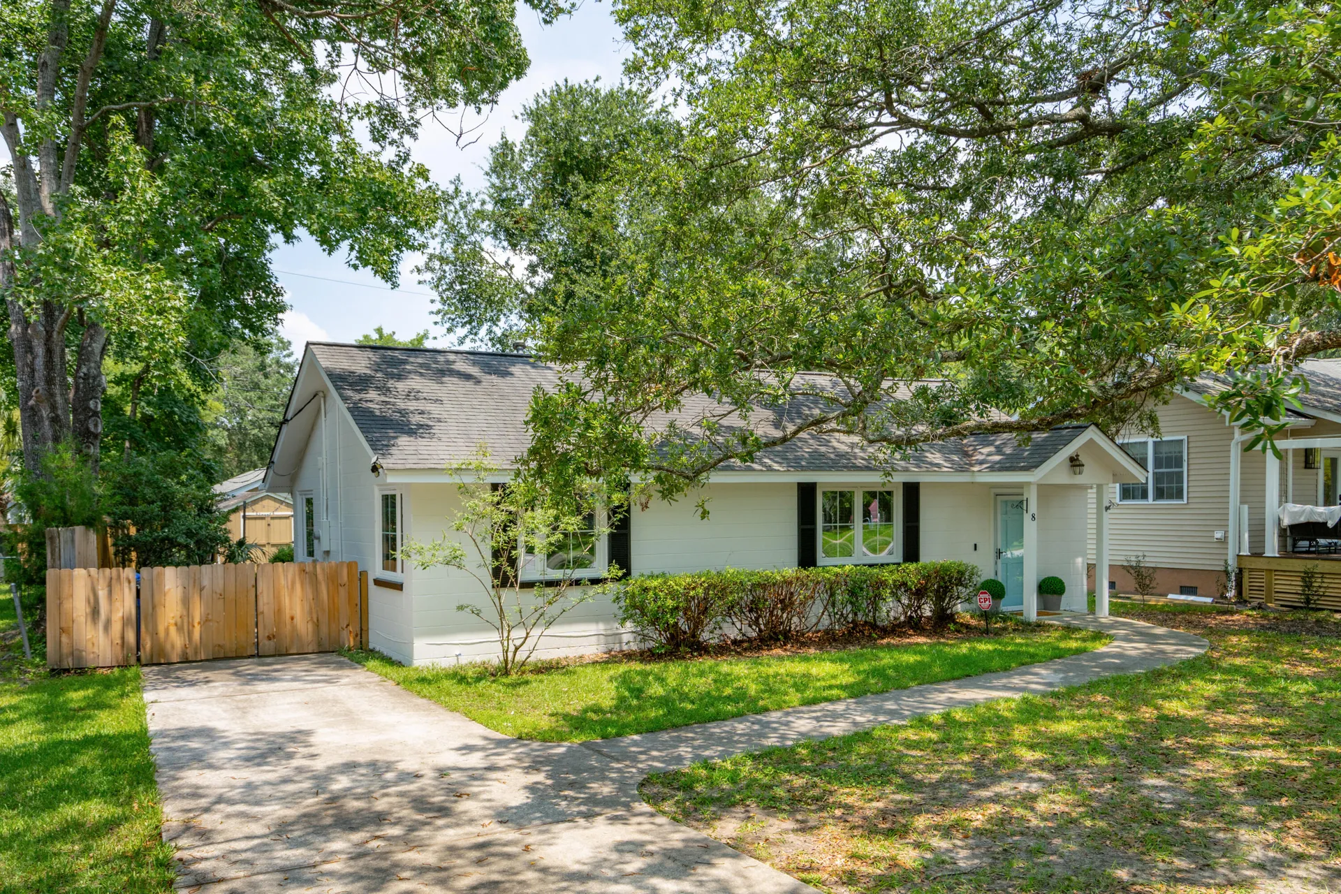 Property image 4 at 8 Tovey Road, Charleston, SC 29407
