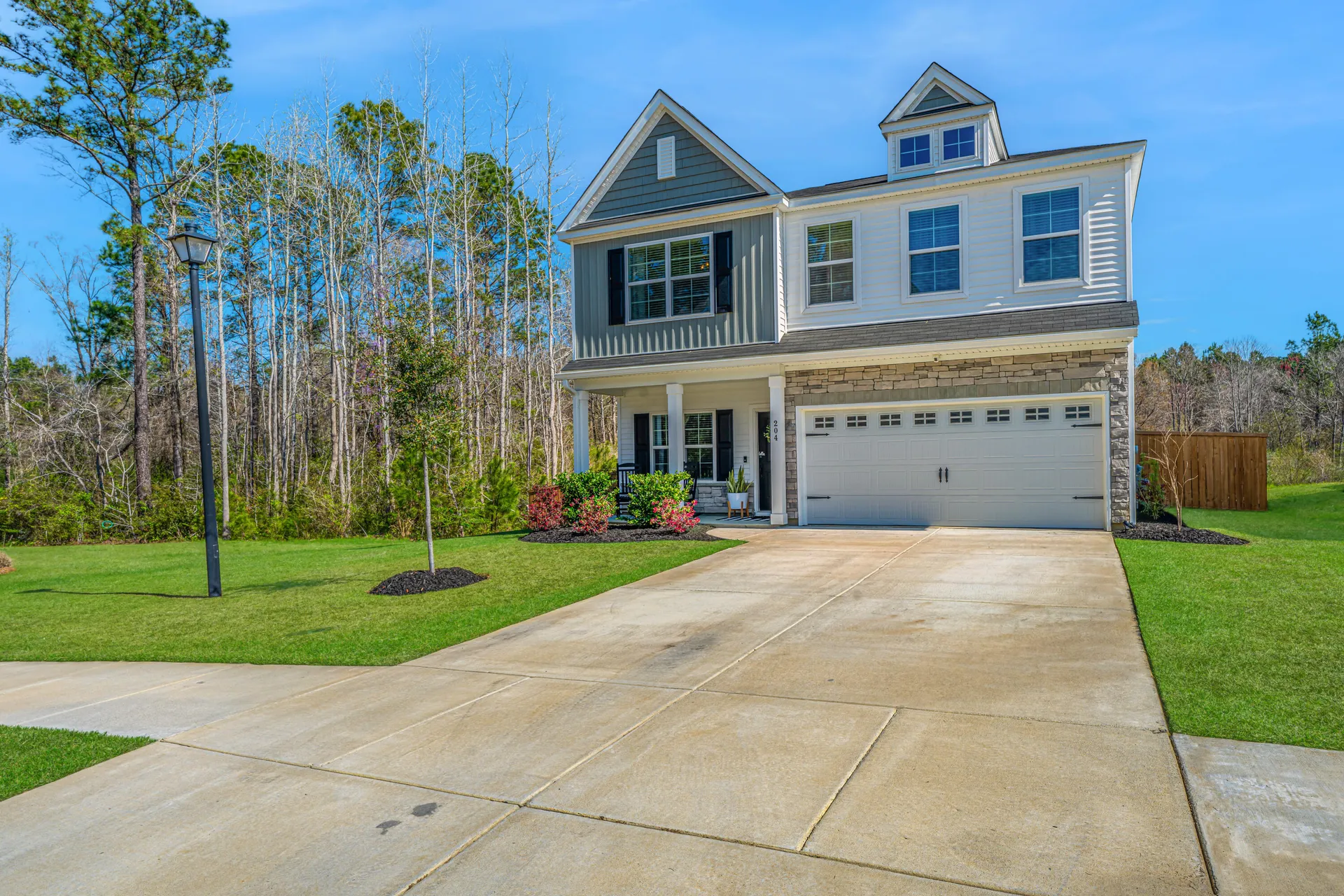 Petterson Meadows, Summerville Community