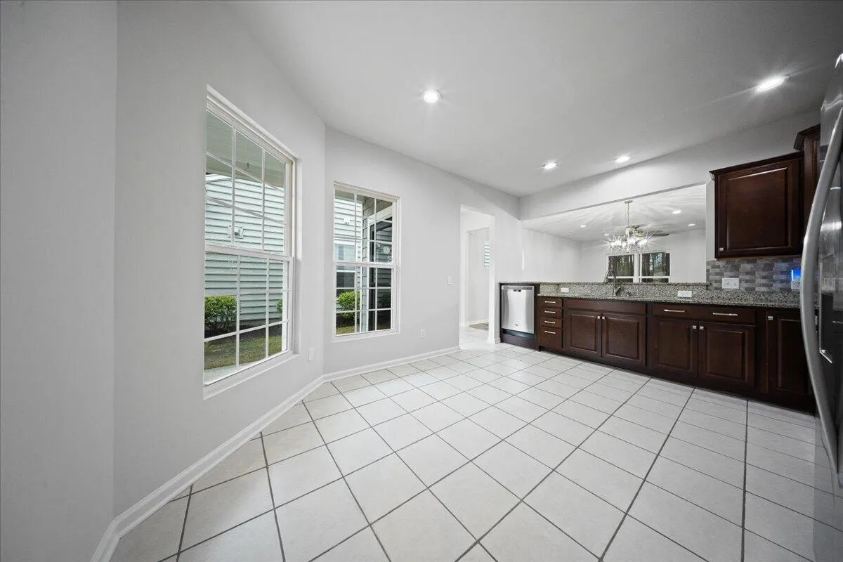 Property image 4 at 523 Eastern Isle Avenue, Summerville, SC 29486