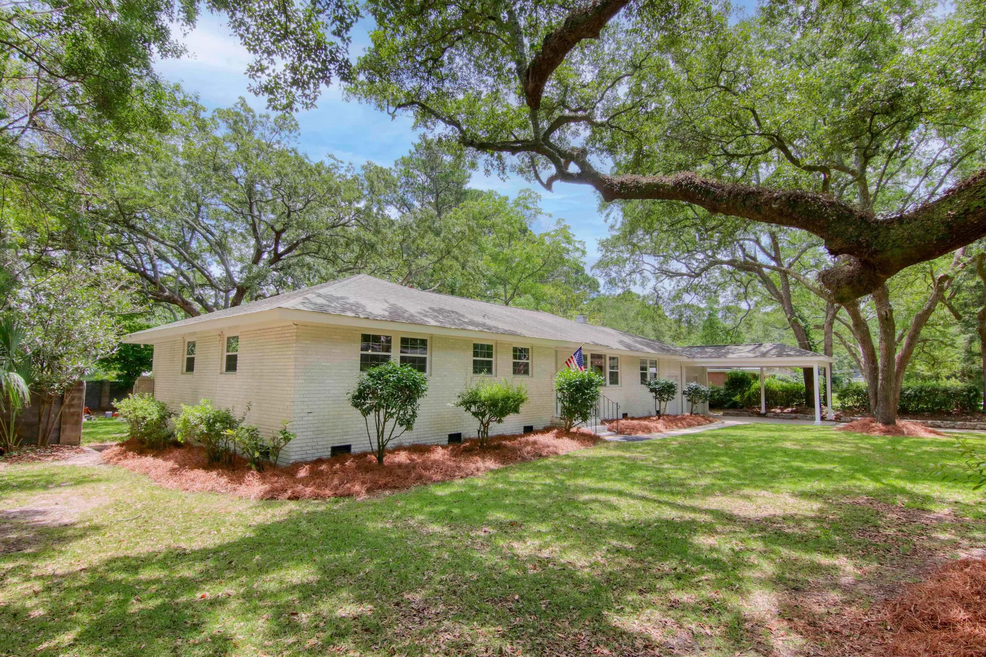 Northbridge Terrace, Charleston Community
