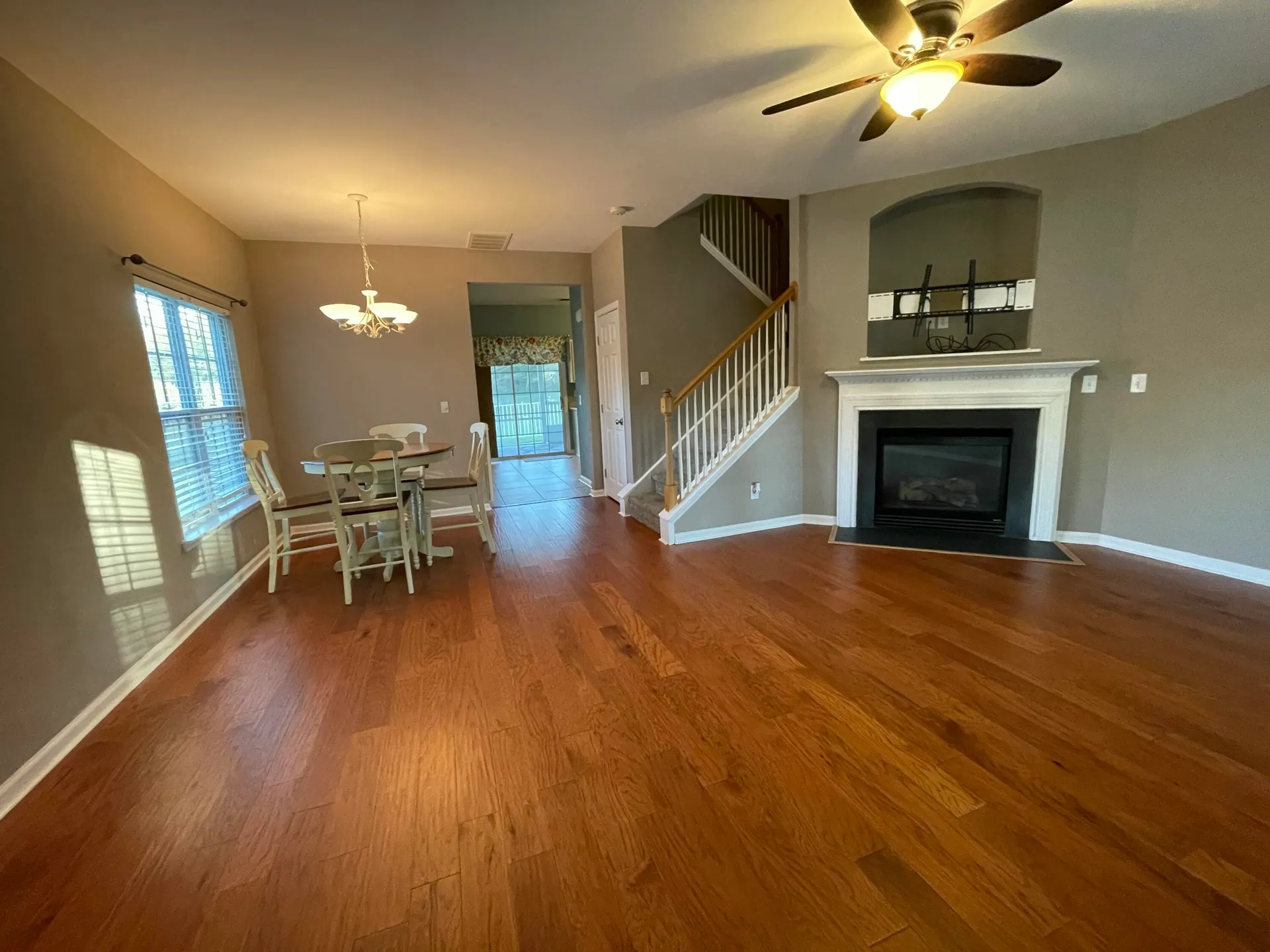 Property image 2 at 406 Chinquapin Drive, Summerville, SC 29485