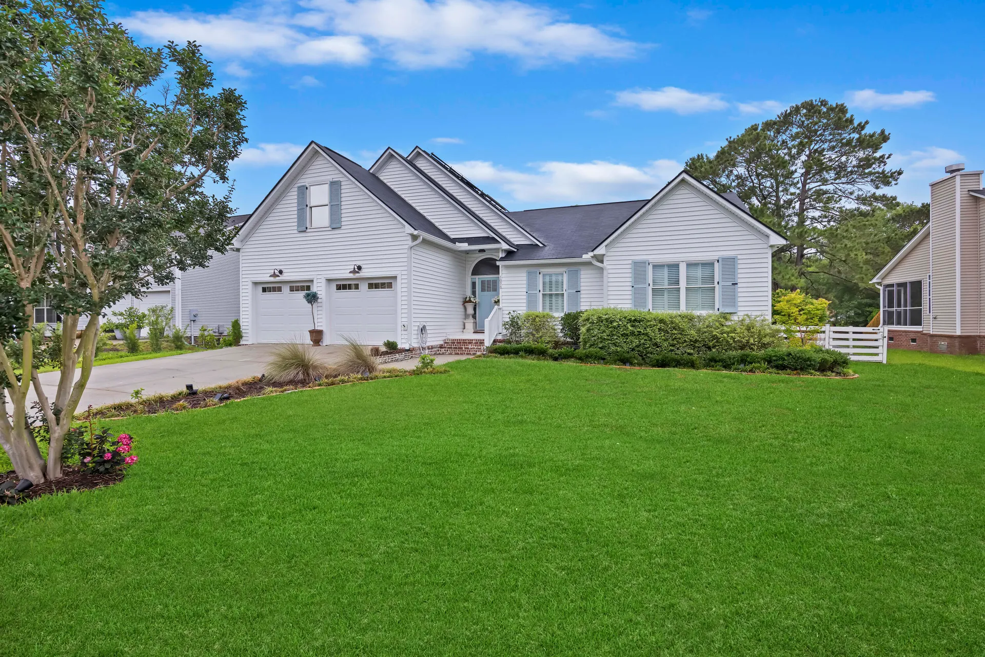 Bayview Farms, Charleston Community