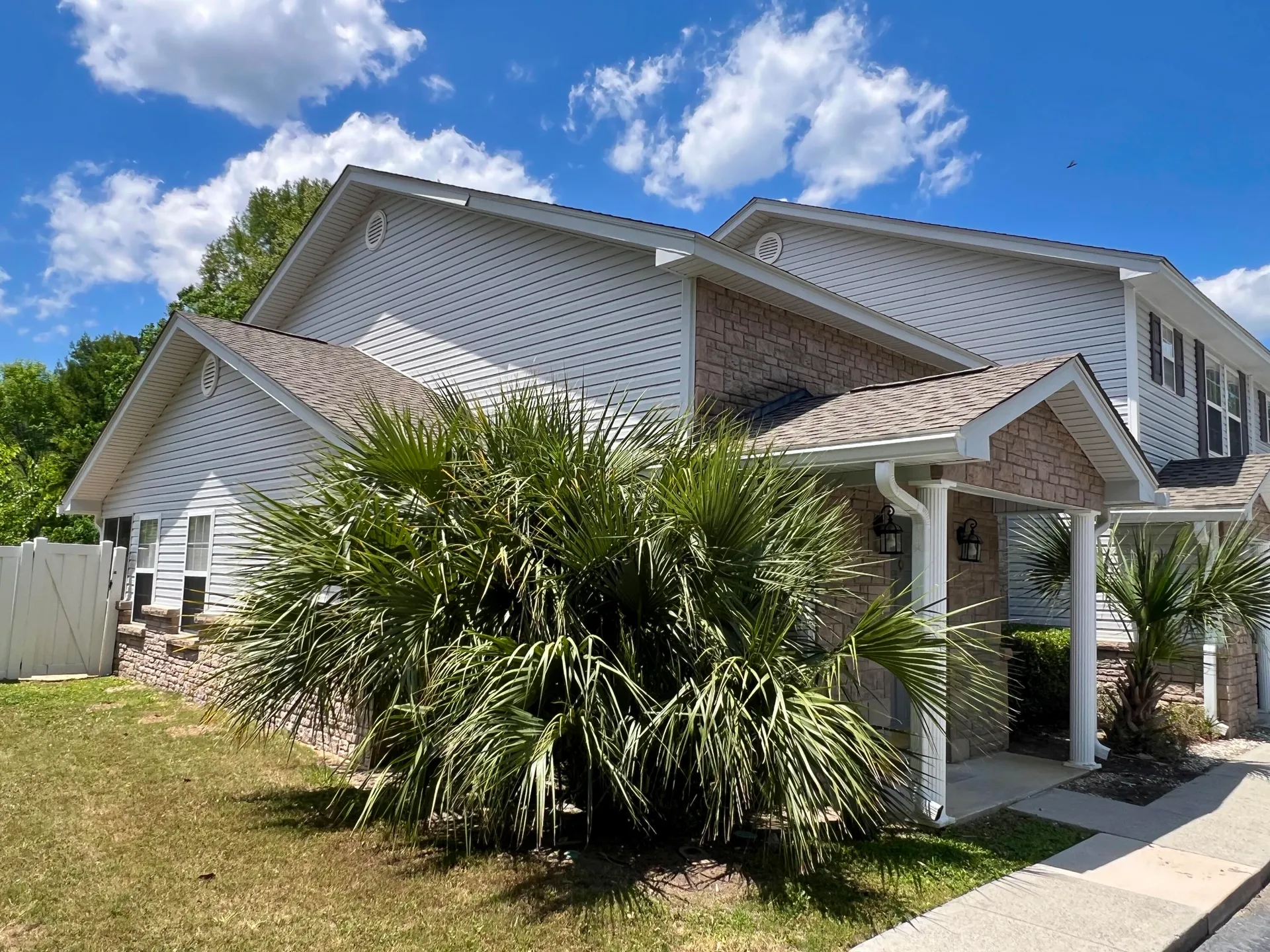 Paradise Lakes, Summerville Community