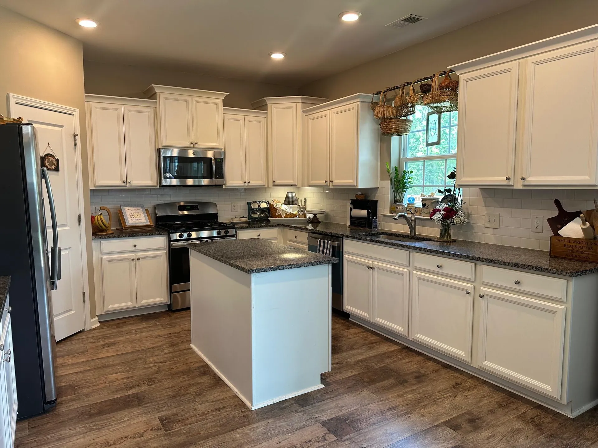 Property image 2 at 677 Redbud Lane, Summerville, SC 29486