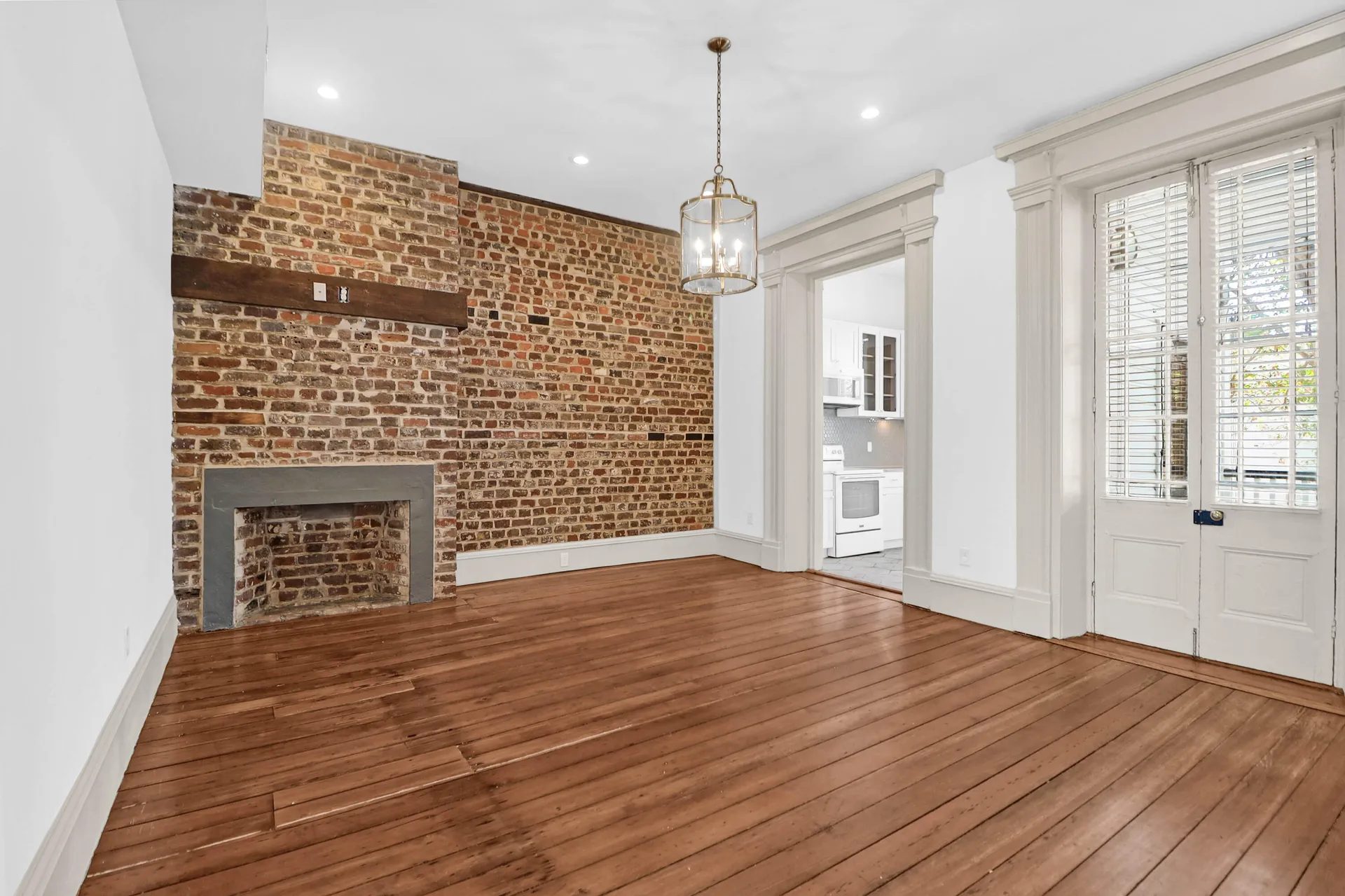 Property image 2 at 35 Society Street D, Charleston, SC 29401