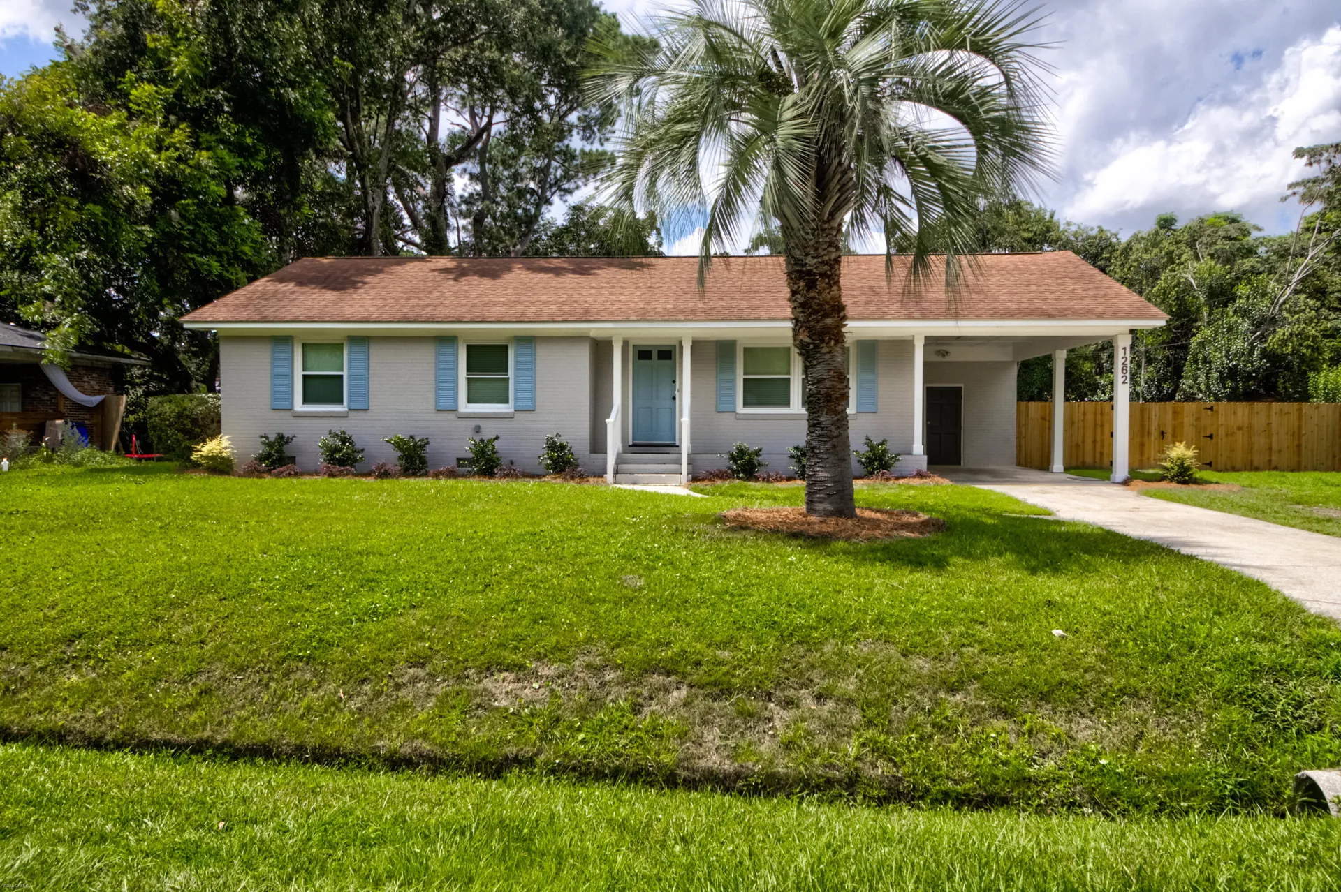 1262 Camelot Drive