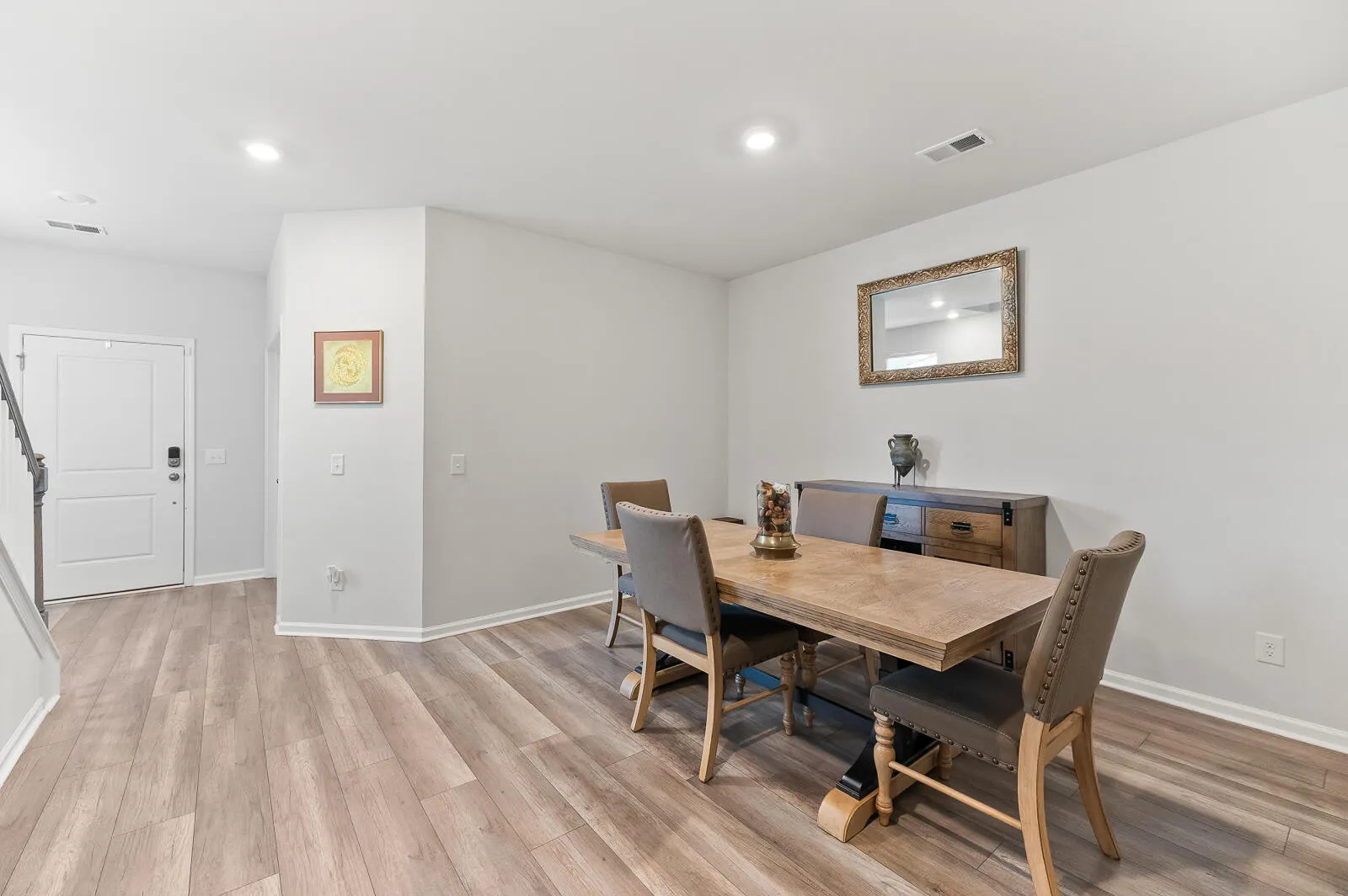 Property image 3 at 128 Red Bluff Street, Summerville, SC 29483