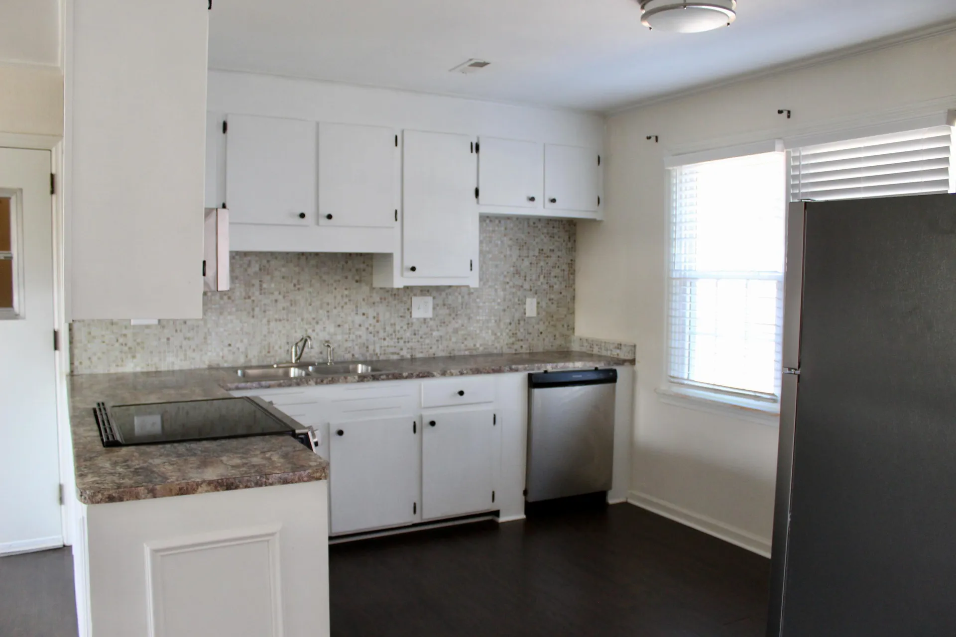 Property image 5 at 7645 Knollwood Drive, North Charleston, SC 29418
