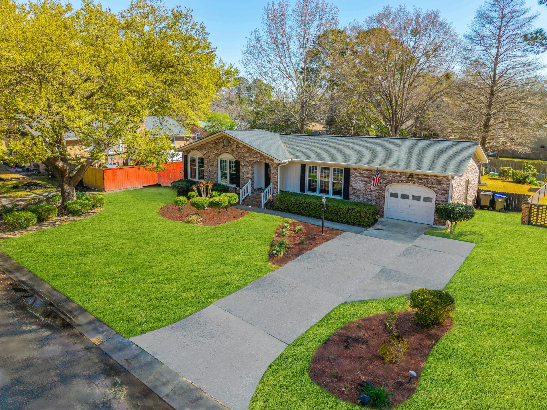 Property image 2 at 115 Clubhouse Road, Summerville, SC 29483