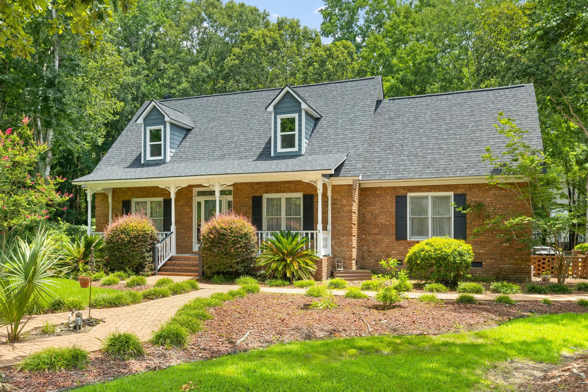 Walnut Farms, Summerville Community