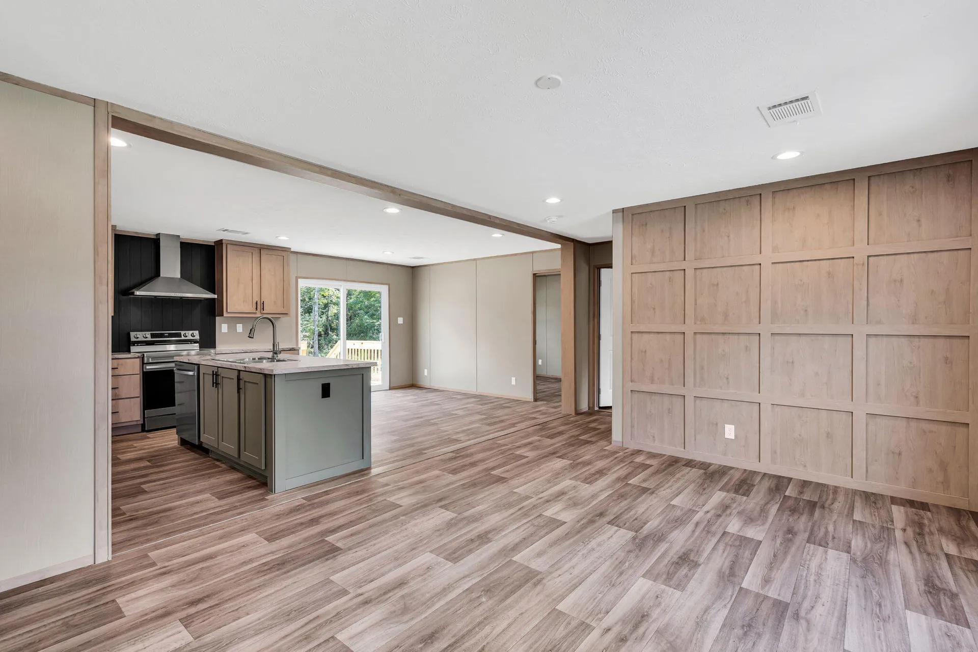 Property image 3 at 520 Branch Bend Way, Cross, SC 29436