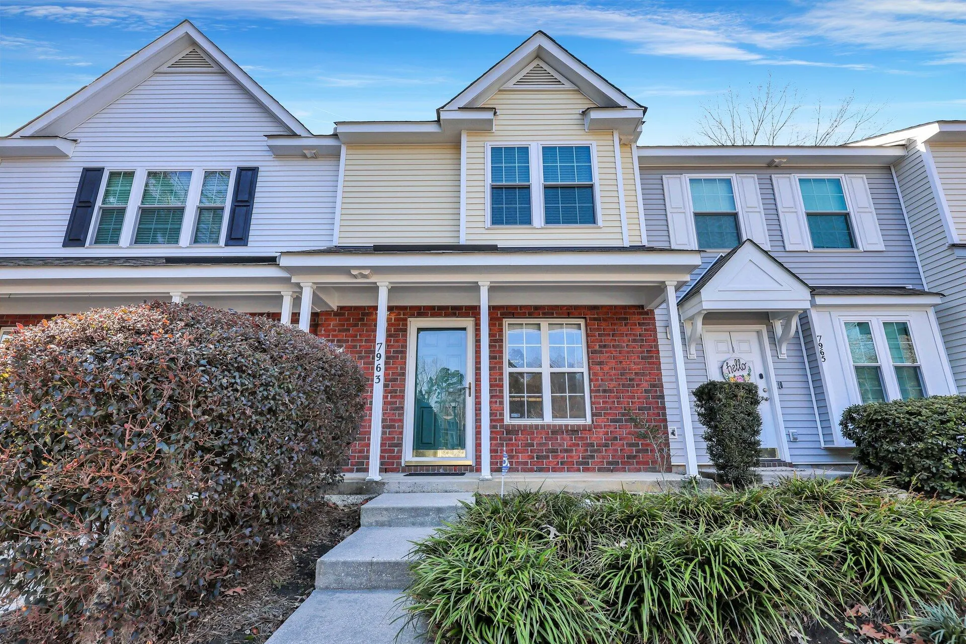 7963 Shadow Oak Drive