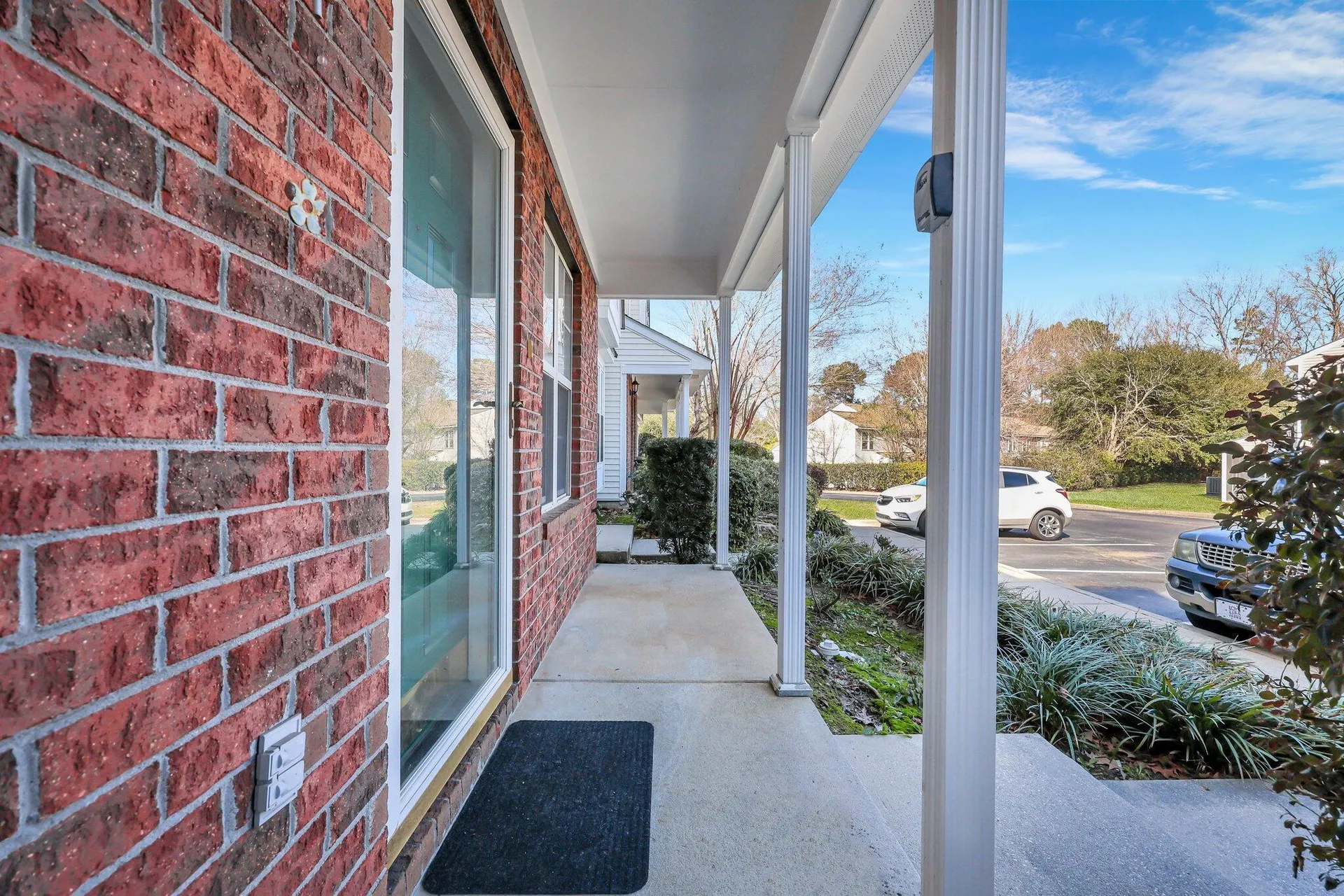 Property image 2 at 7963 Shadow Oak Drive, North Charleston, SC 29406