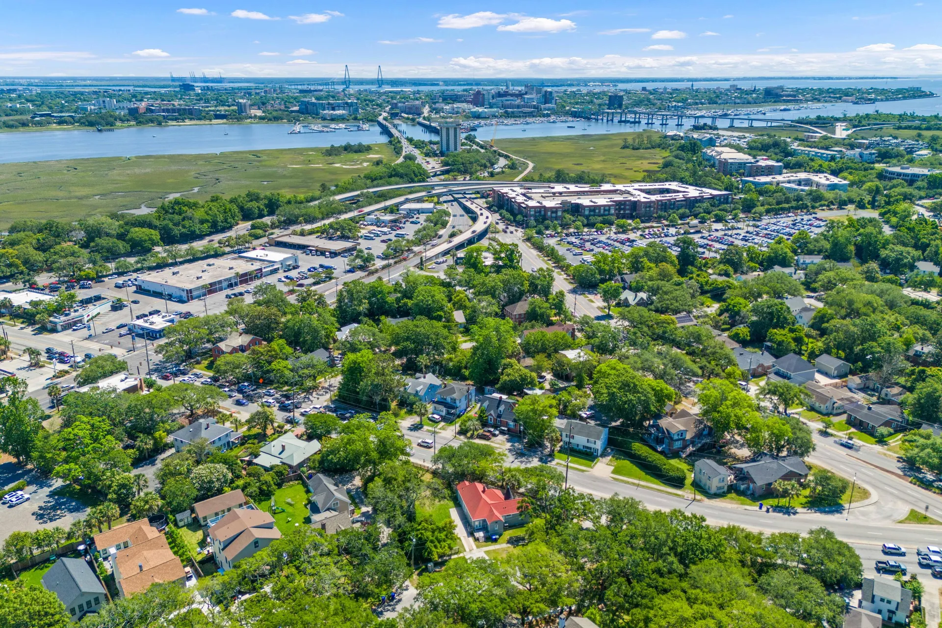 Property image 5 at 7 Wesley Drive, Charleston, SC 29407