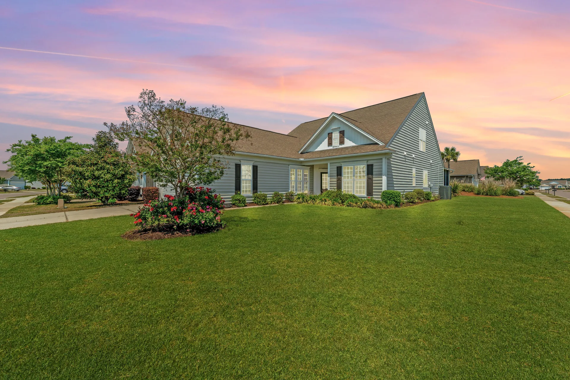 554 Tranquil Waters Way