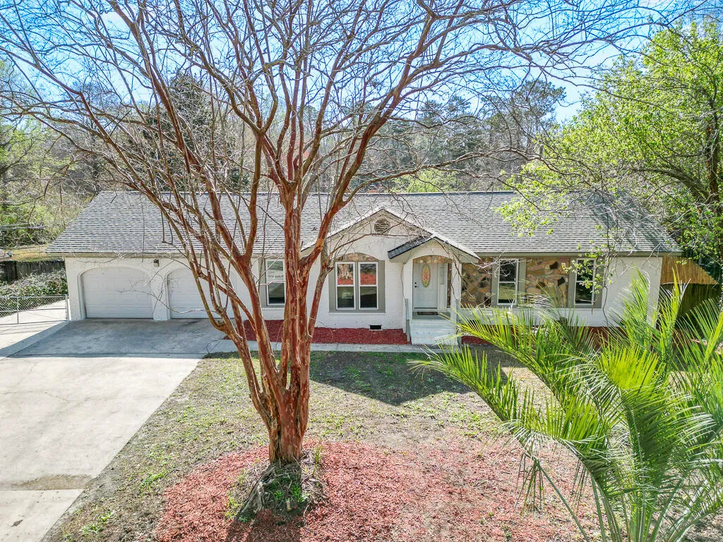 Tranquil Acres, Ladson Community