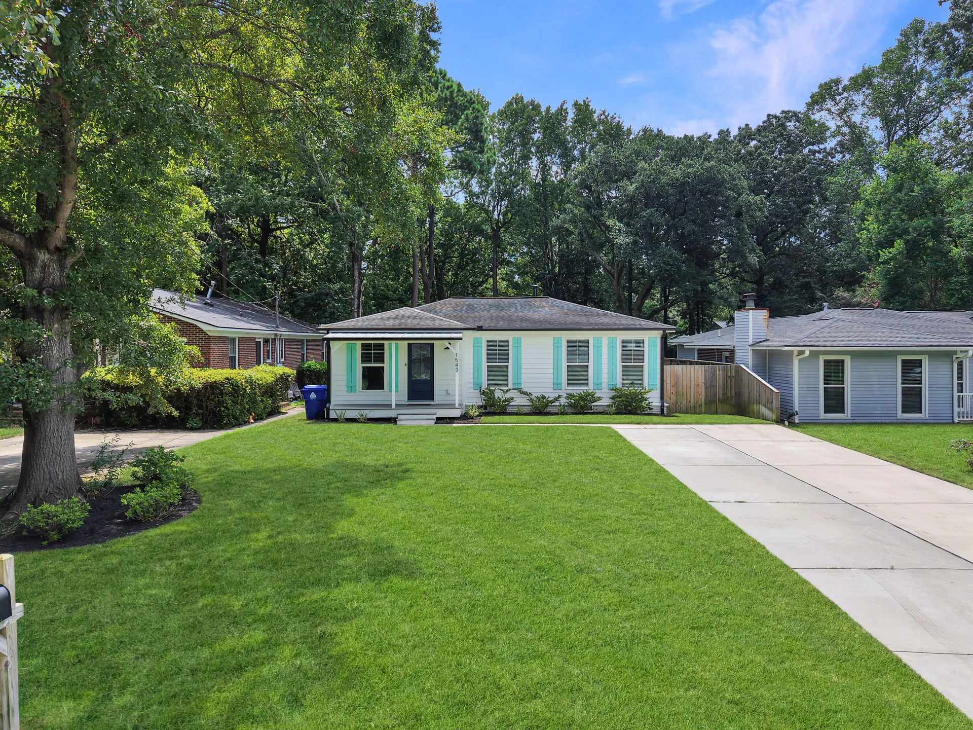Property image 3 at 1543 Joan Street, Charleston, SC 29407