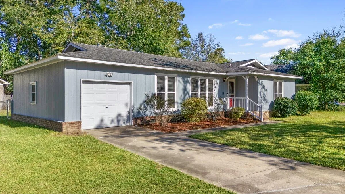 Property image 2 at 115 Three Wood Lane, Summerville, SC 29483