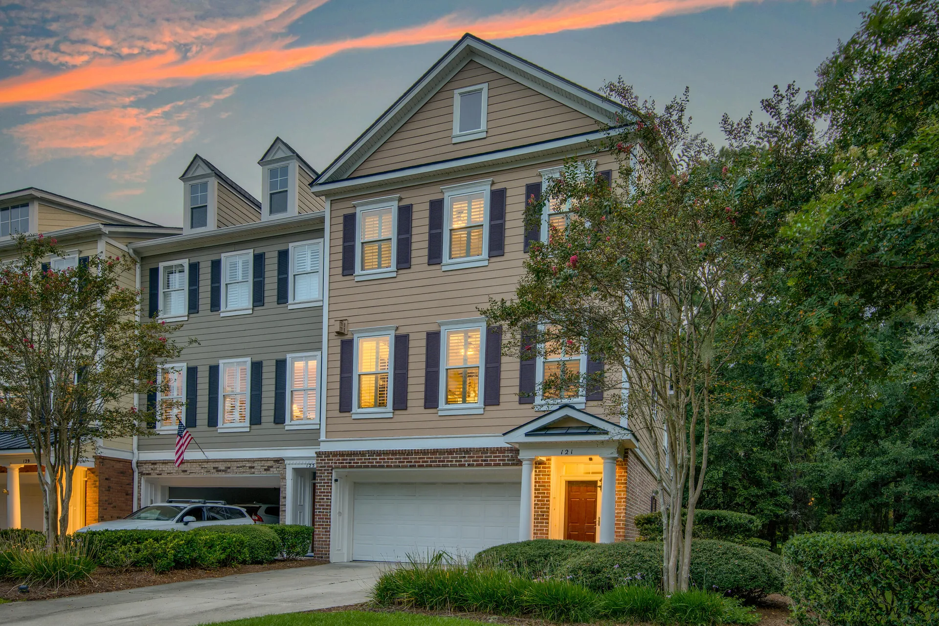 121 Palm Cove Way