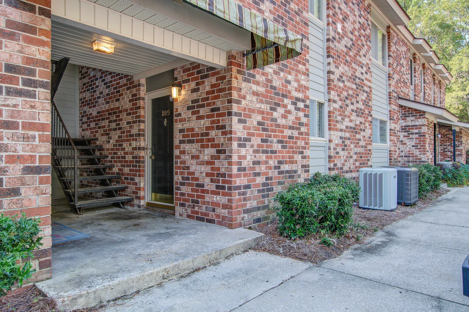Property image 2 at 809 Andrea Lane, Hanahan, SC 29410