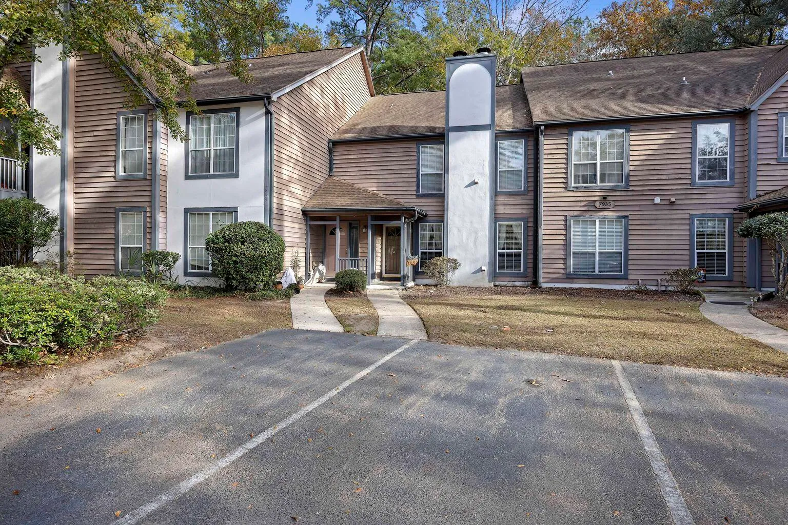 7935 Edgebrook Circle 2202
