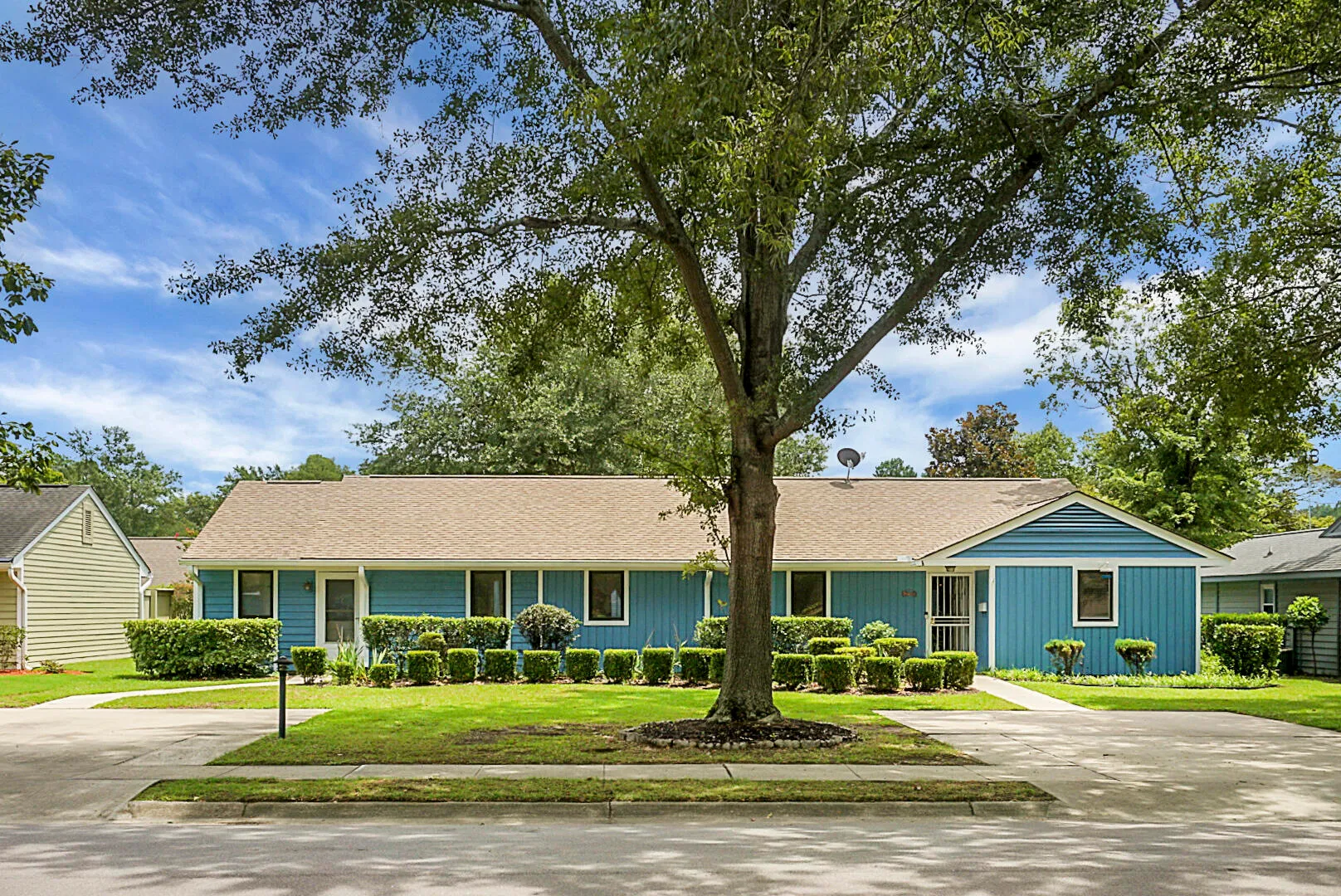 Bradford Village, Santee Community