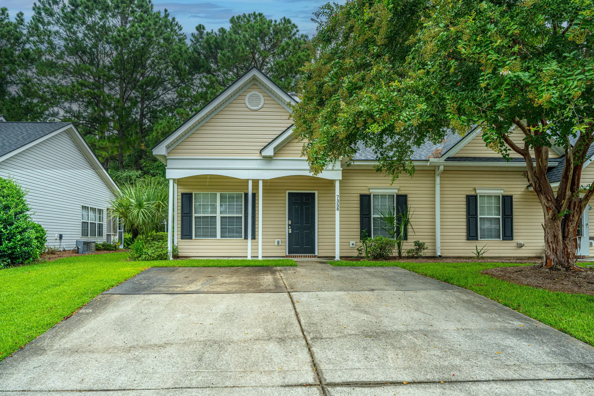 Property image 2 at 7358 Suncatcher Drive, Hanahan, SC 29410