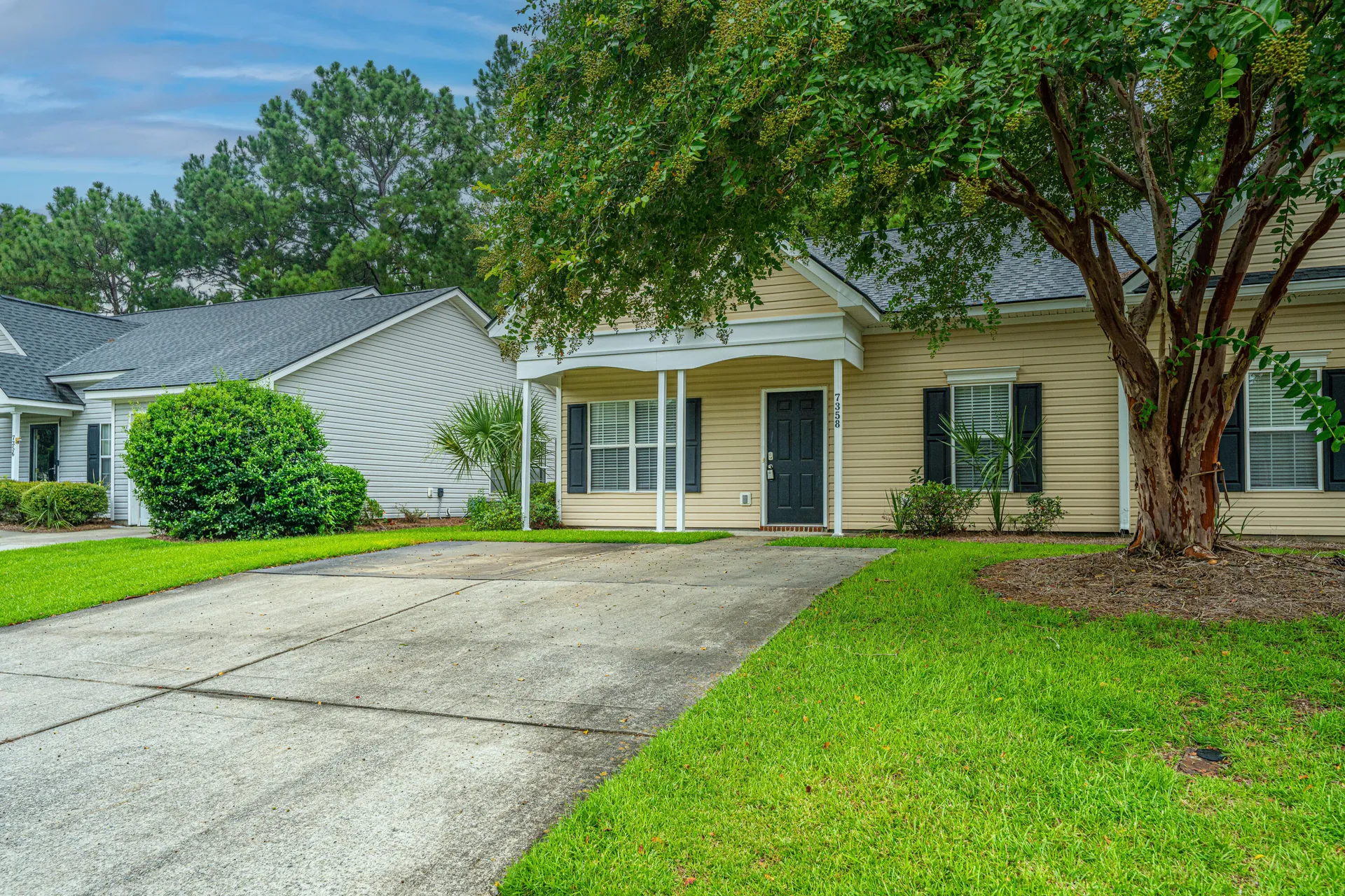 Property image 3 at 7358 Suncatcher Drive, Hanahan, SC 29410