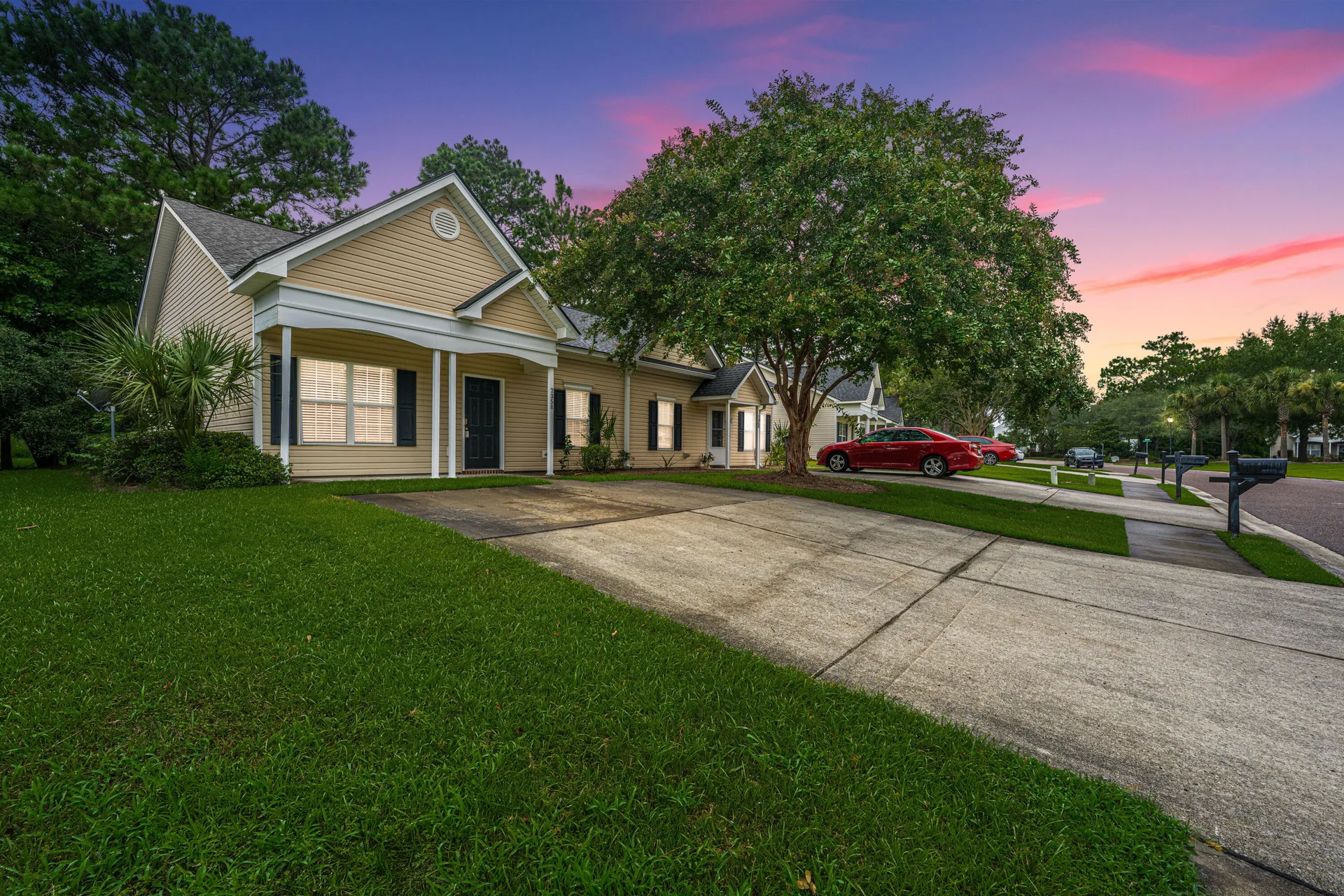 Property image 5 at 7358 Suncatcher Drive, Hanahan, SC 29410