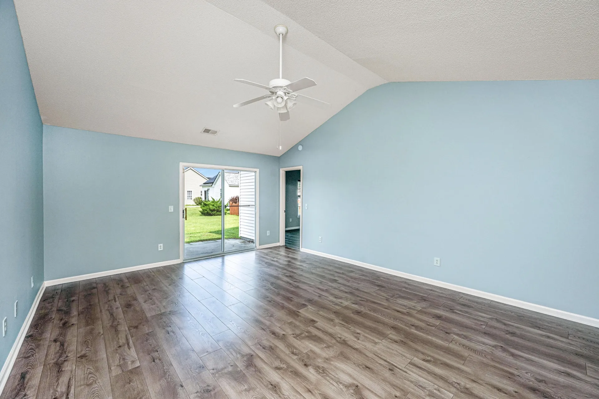 Property image 4 at 129 Dovetail Circle, Summerville, SC 29483