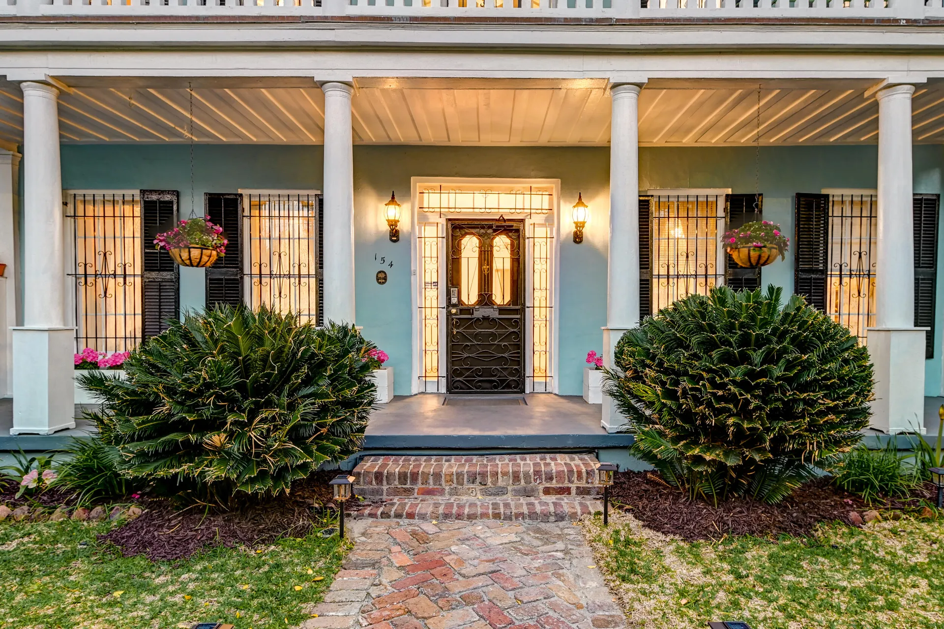 Property image 2 at 154 Wentworth Street, Charleston, SC 29401