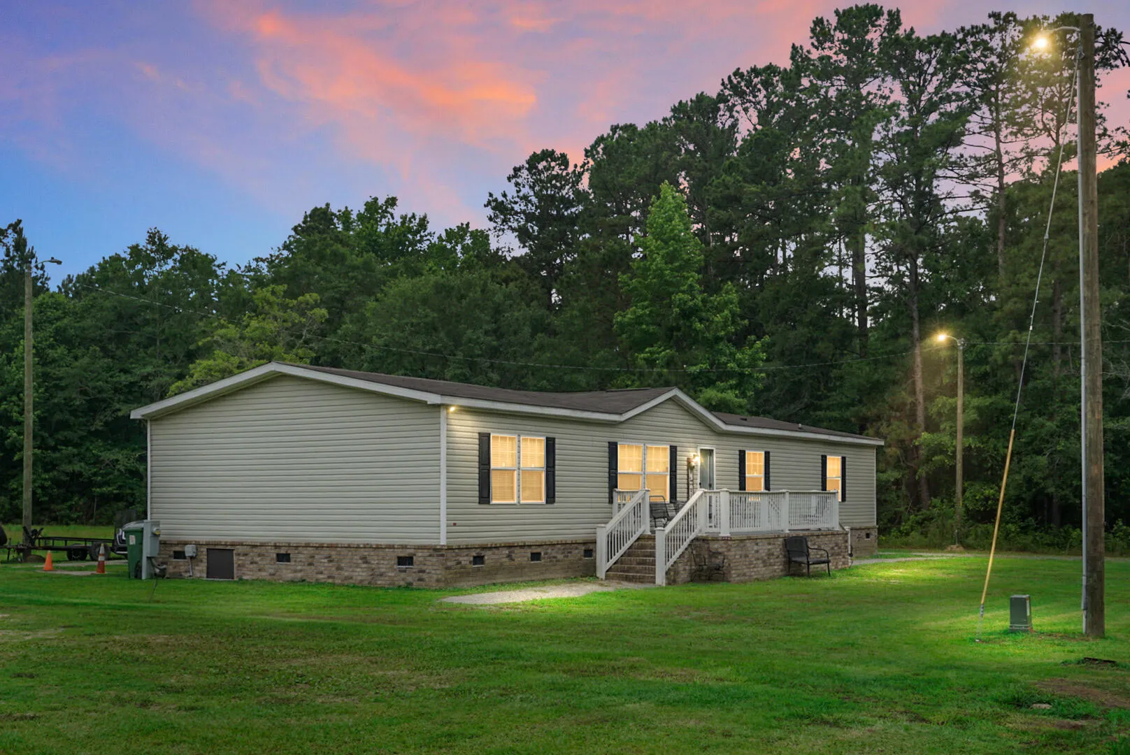 Cooperstore, Moncks Corner Community