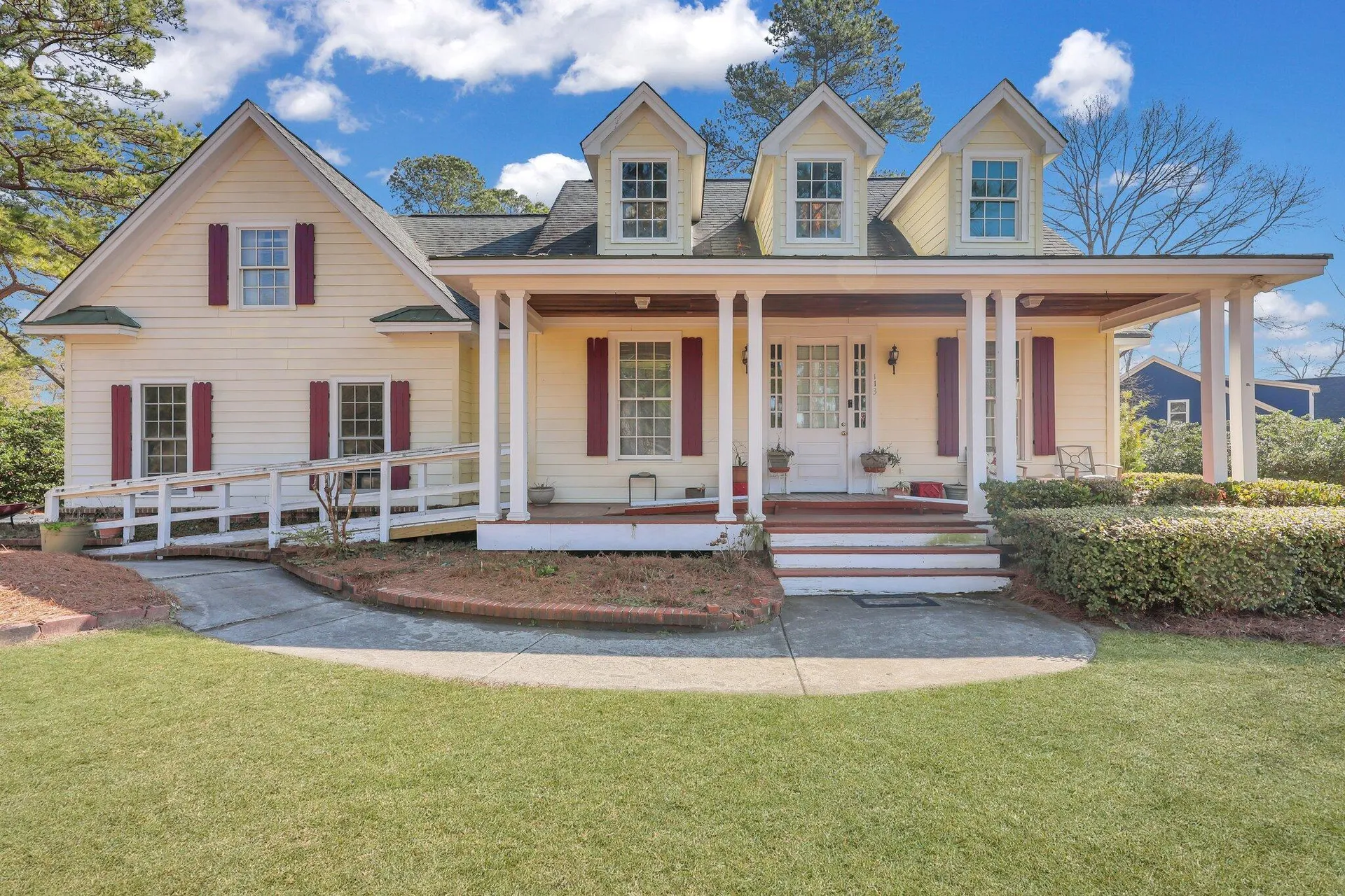 113 Twisted Oak Trail