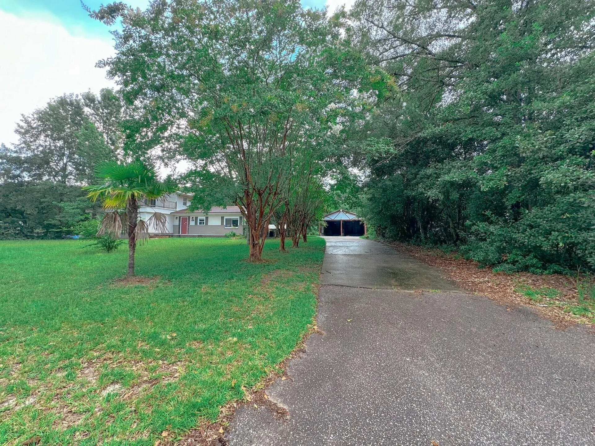 Property image 2 at 381 Fountain Lake Drive, Eutawville, SC 29048