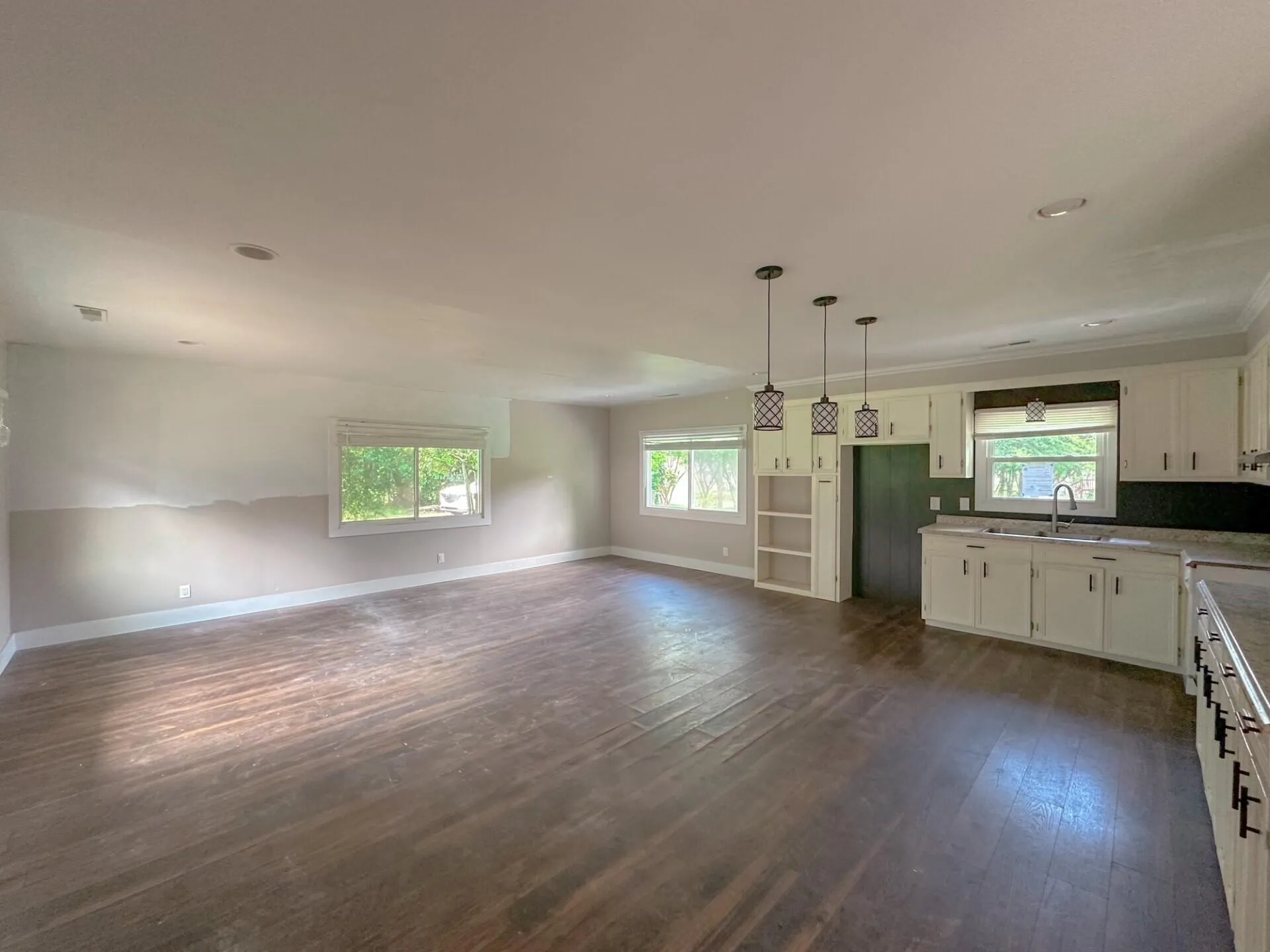 Property image 3 at 381 Fountain Lake Drive, Eutawville, SC 29048