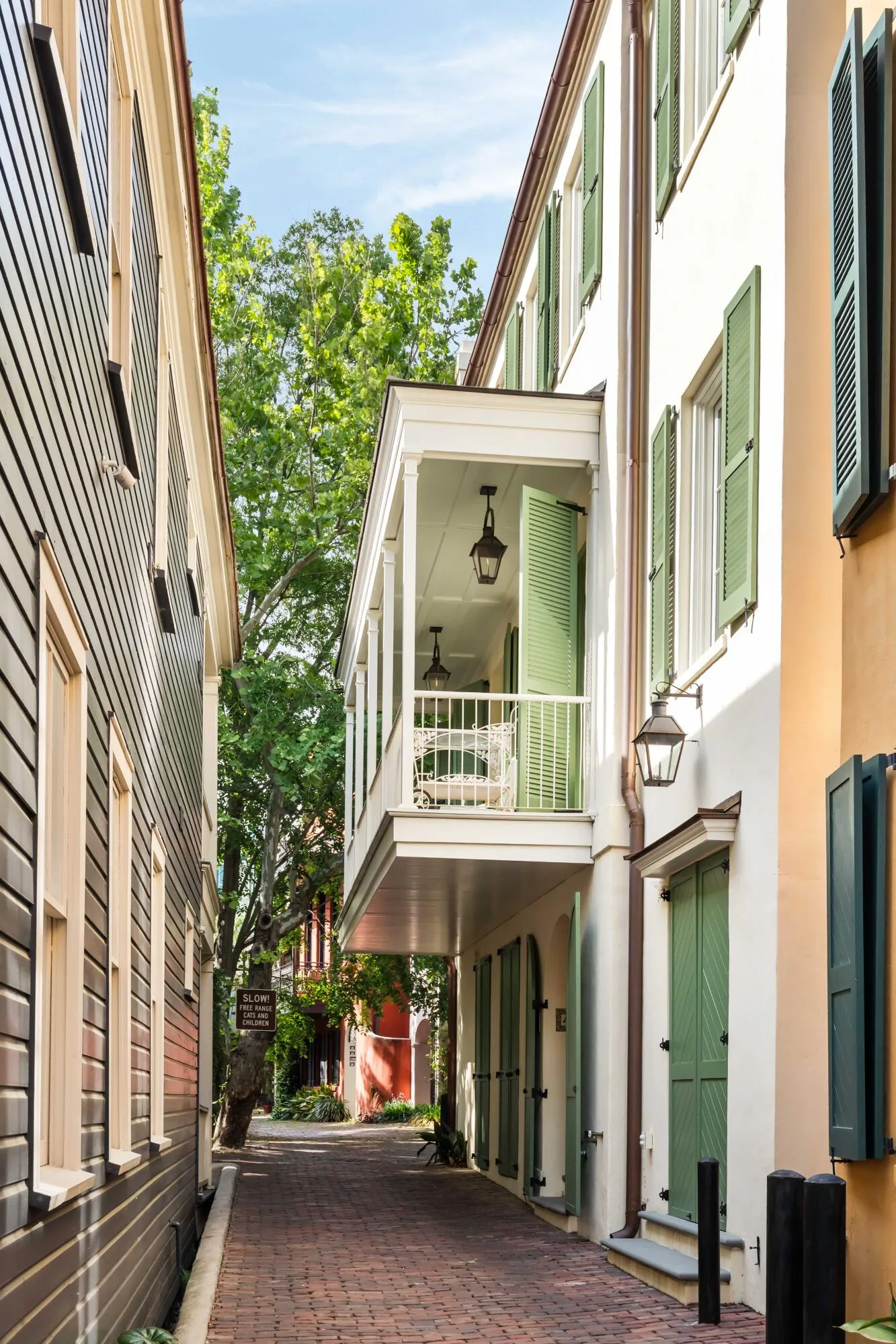 Property image 2 at 4 Catfiddle Street, Charleston, SC 29403