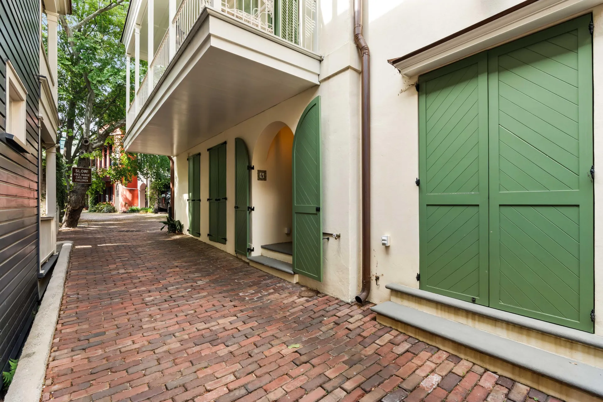 Property image 3 at 4 Catfiddle Street, Charleston, SC 29403