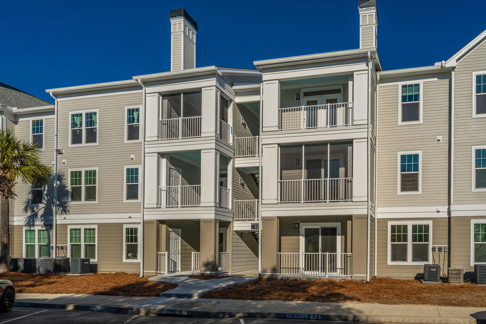 Property image 3 at 130 River Landing Drive 7106, Charleston, SC 29492