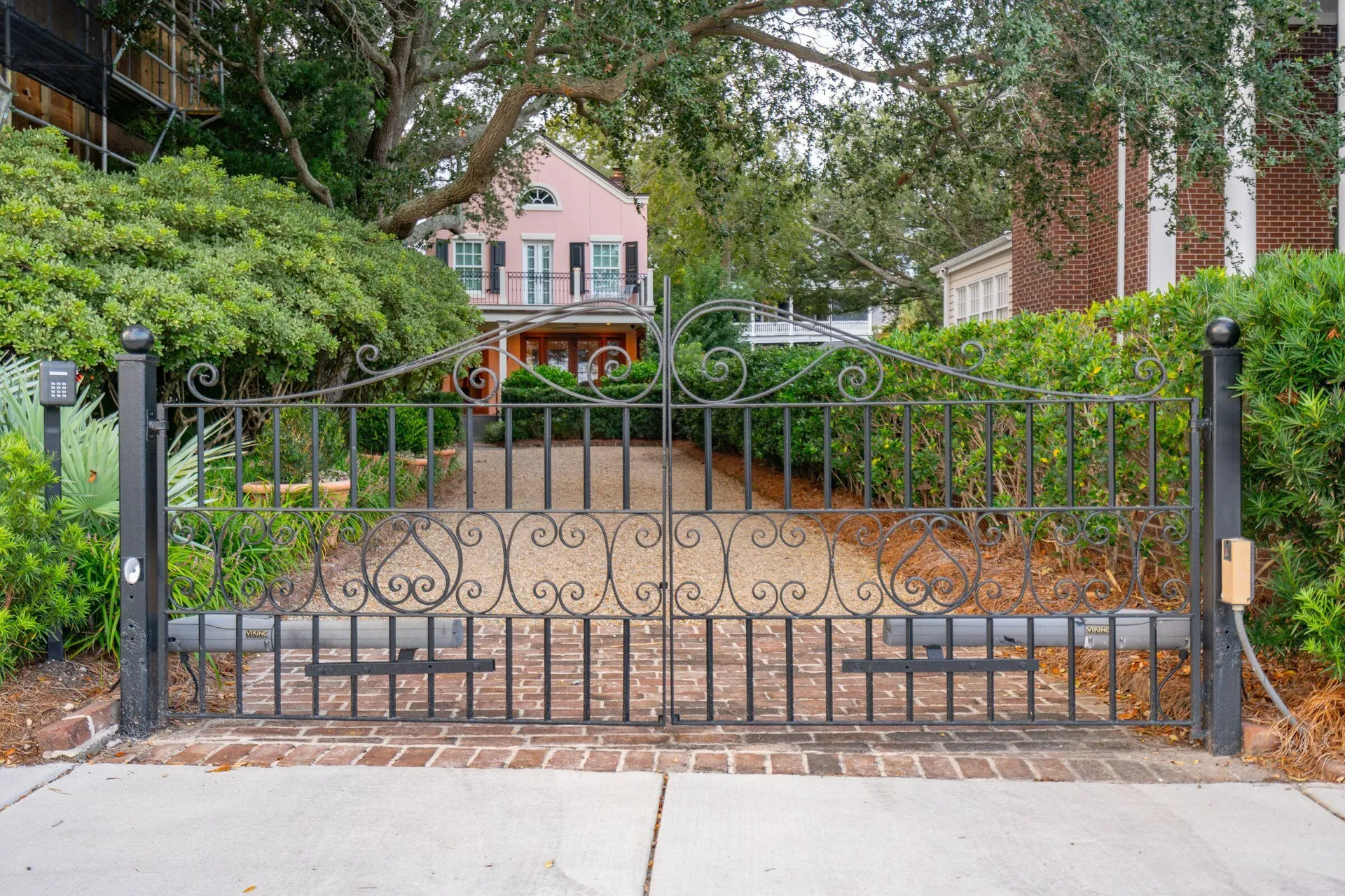 Property image 3 at 14 1 2 Murray Boulevard, Charleston, SC 29401