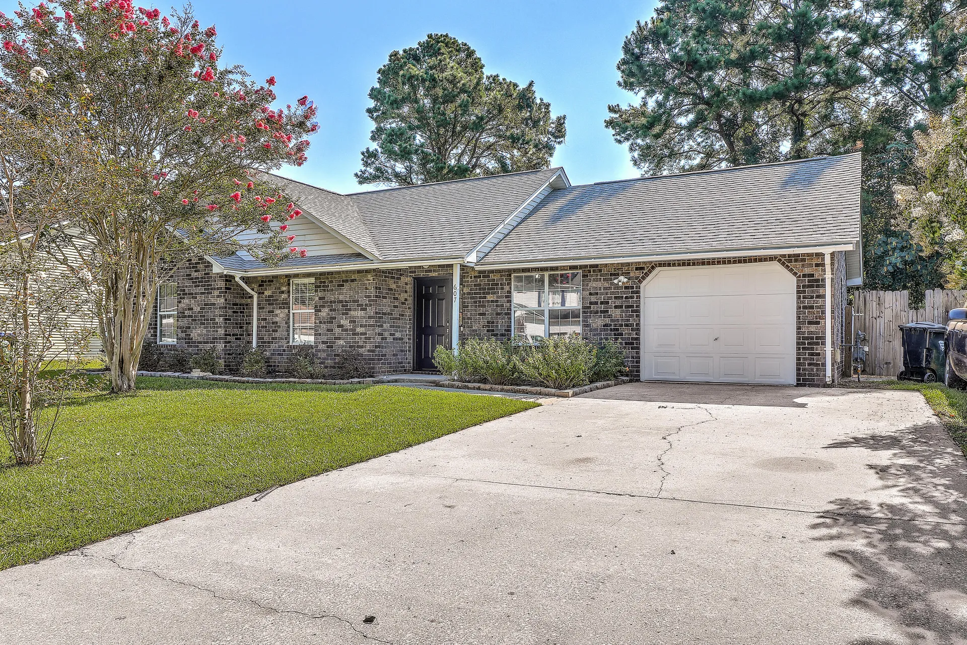 Property image 2 at 607 Dolphin Drive, Summerville, SC 29485